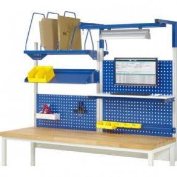 Montage Rau Kit 06 – Largeur 2000 mm, piétement gris clair et accessoires bleus