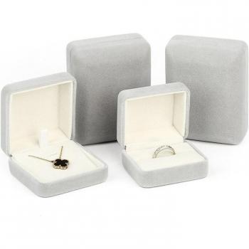 Cajas Colgantes con Hierro Delicado