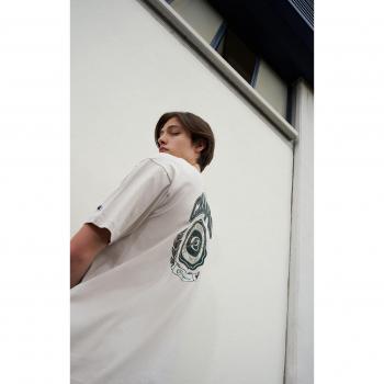 T-shirt grafica moderna RWSS1952