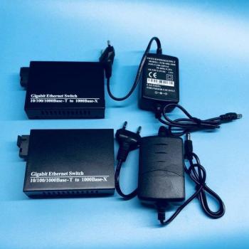 Adaptador de Medios Fibra 10/100/1000M Conmutador