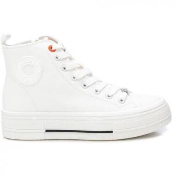 Refresh White Canvas Shoes for Women EU Size 40