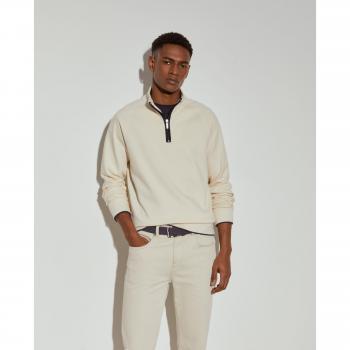 Lion of Porches: Jersey Casual de Hombre en Tono Crudo, Cuello Alto y Cremallera
