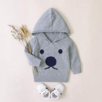 Suéter Cálido para Bebés: Estilo Crochet y Capucha