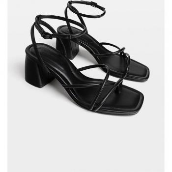 Sandali Stradivarius multifascette neri 35