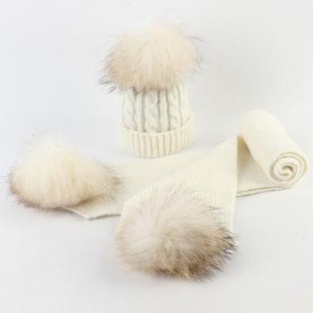 Gorro holgado y bufanda de cachemira para niños con pompones