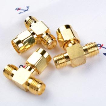 Adaptador SMA Macho a Doble SMA Hembra