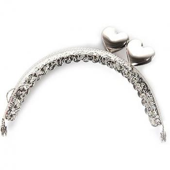 Accesorio Embrague Corazón 8,5 cm: Monedero Metal y Broche “Beso”