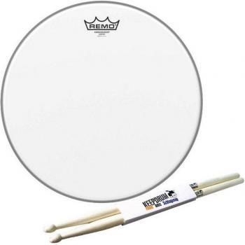 Remo Ambassador Coated Snarefell 14 mit Schlagzeugstöcken