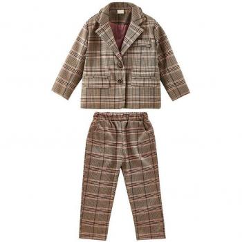 Uniforme escolar para niño