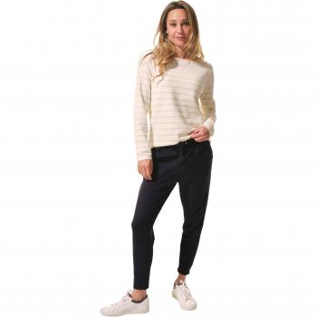 Modella Hublot Mode Pantaloni 7/8 mare
