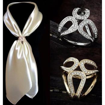 Bufanda de seda Tres Anillos con pin de diamante y botón femenino