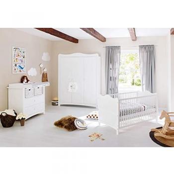 Pinolino® Babyzimmer-Komplettset »Florentina«, (Set, 3 St., Kinderbett, Schrank, Wickelkommode), breit groß; mit Kinderbett, Schrank und Wickelkommode; Made in Europe