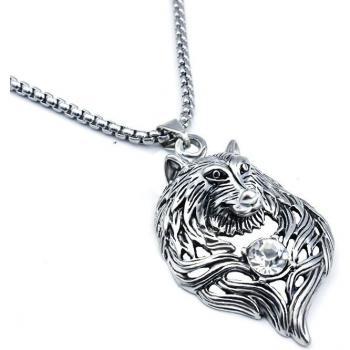 Wolf Head Pendant Necklace for Men in Titanium Steel