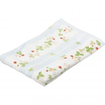 Wedgwood Wild Strawberry Throw – 140×100 cm (Nishikawa, Japan)