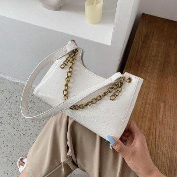 Chain Detail Casual Messenger Bag