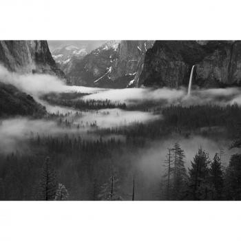 Papermoon Wandgestaltung „Yosemite‑Nebel, HONG Zeng“