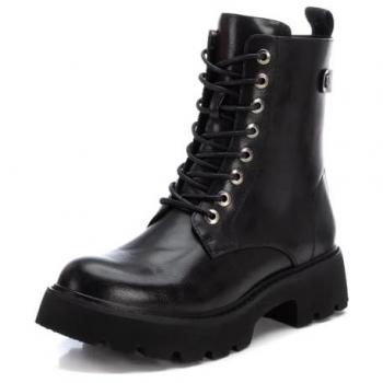 XTI | Botines XTI para Mujer – Botines Planos en Color Negro – Botín con Cordones y Cremallera Lateral – Estilo Militar – Máximo Ajuste – Cómodos – Versátiles – Modelo 142977