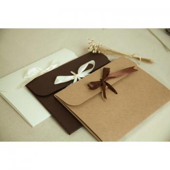 Bolsa de Papel Kraft 3 Tonos – 24x18x0,7 cm, Versátil para DIY y Embalaje de Amor