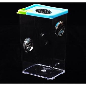 Contenedor Translucido para Criar Arañas con Tapa Permeable