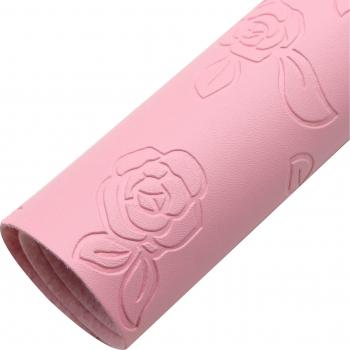 Tissu Faux Cuir 20x33 cm – Texture Bosse et Lèvres Florales