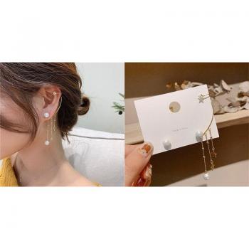 Aretes de borlas dorados con clip