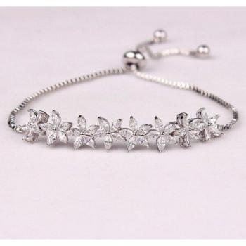Pulsera de Dama de Honor con Flores de CZ