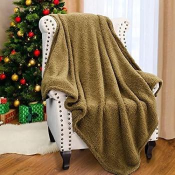 Lightweight Army Green Fleece Throw