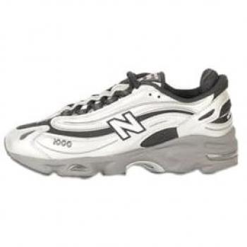 Calzado New Balance 1000 Mujer Negra Con Mesh Futurista