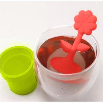 Filtro de Infusión Floral Oro y Rojo en Silicona