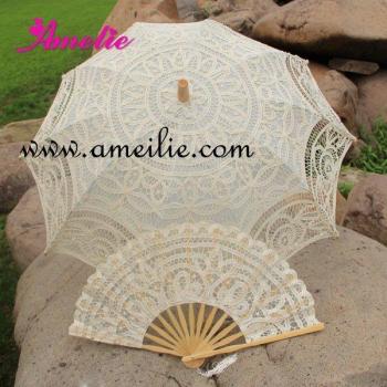 Ensemble de parapluie et éventail de mariage
