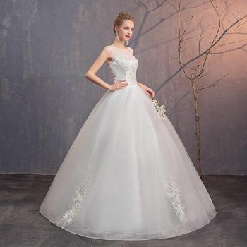 O-Neck Sleeveless White Lace Wedding Gown