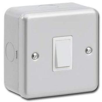 Greenbrook MC112 1-Gang 2-Way Metalclad Switch
