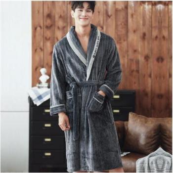Albornoz de franela suave para hombre