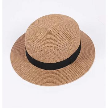 Sombrero redondo de paja con cinta decorativa