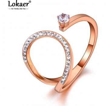 R19136 Anillo Elegante en Acero y Titanio Lokaer
