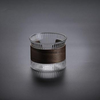 Taza de cristal hecha a mano con diseño japonés