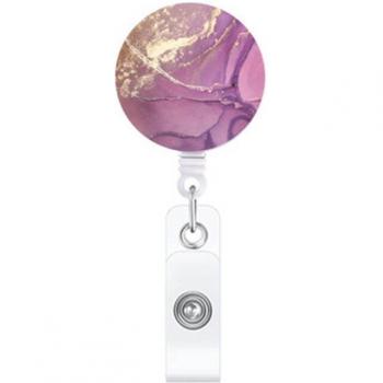 Insignia retráctil de mármol rojo para profesionales de la salud