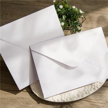 Enveloppe de carte d'invitation en papier irisé
