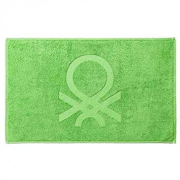 Set de baño BENETTON (Albornoces en varias tallas alfombra de baño 50x80 cm y set de toallas de)