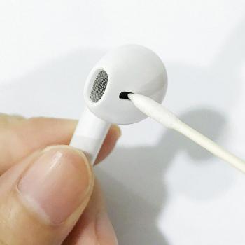 Dust-Free Cleaning Cotton Sticks for Earphone Maintenance