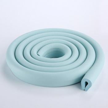 Mousse de sécurité pour coins de table