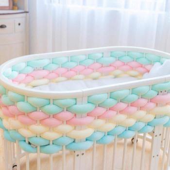 Weiches Kissen für Babybett 5M