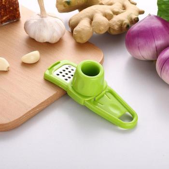 Utensilio Culinario: Cortador y Rallador de Ajo y Jengibre
