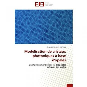 Modélisation de cristaux photoniques à base d'opales: Un étude numérique sur les propriétés optiques des opales