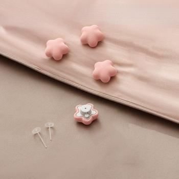 One-Key Quilt Holder Clips