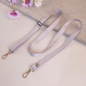 Lanière de téléphone portable en satin