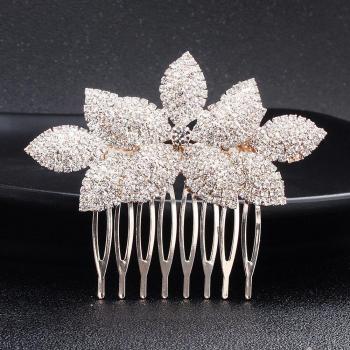 Accesorio para el Cabello con Flores y Brillantes