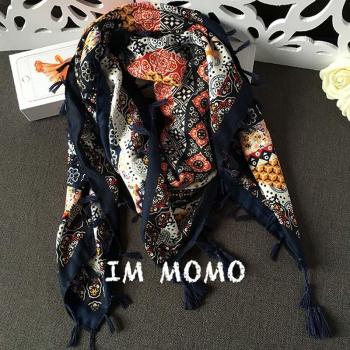 Pashmina en coton avec pompons 110x110CM
