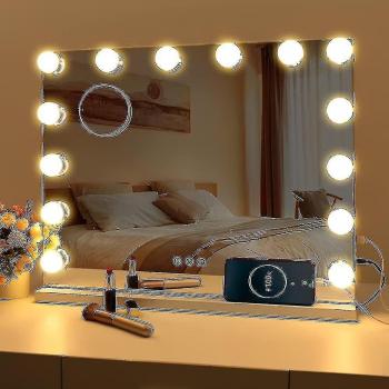 Reflet Star Makeup
