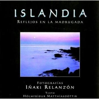 Islandia : reflejos en la madrugada